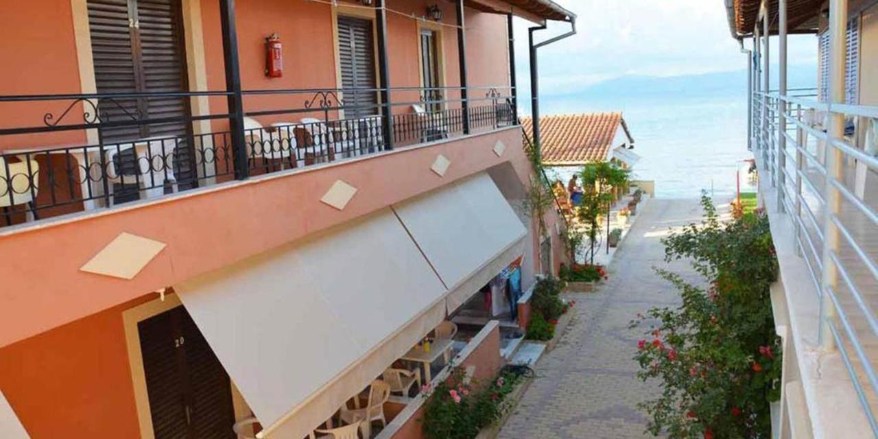 Seafront Apartments Kavos Ngoại thất bức ảnh