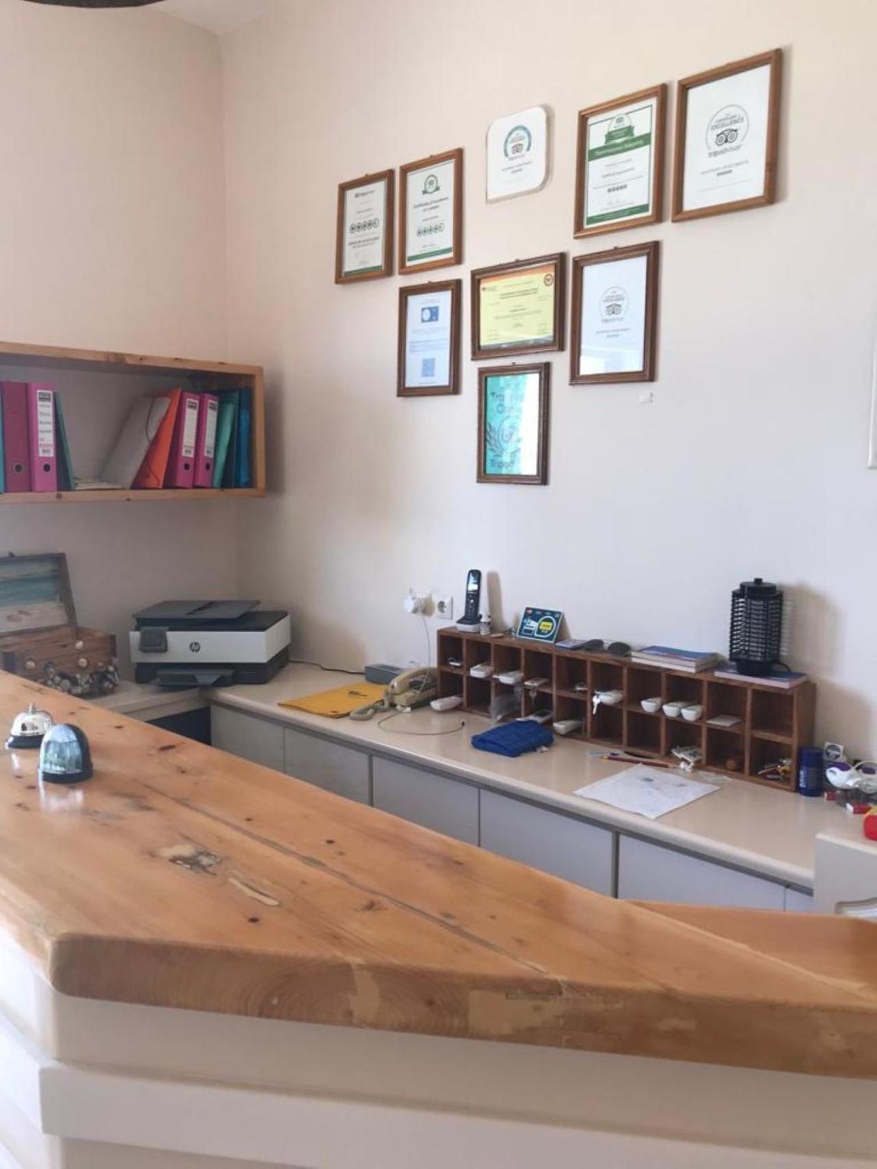 Seafront Apartments Kavos Ngoại thất bức ảnh