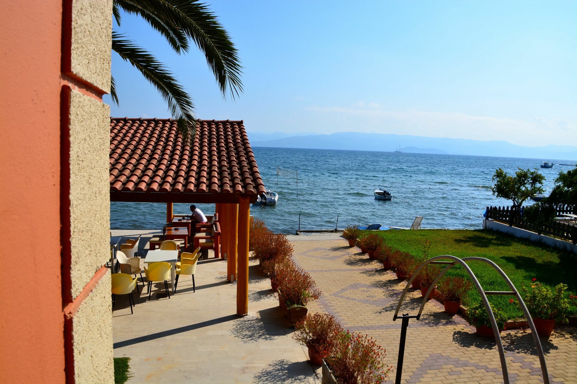 Seafront Apartments Kavos Ngoại thất bức ảnh